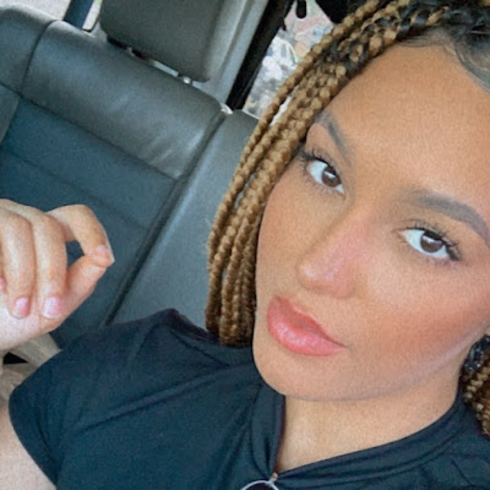 Meet your Posher, Sharee